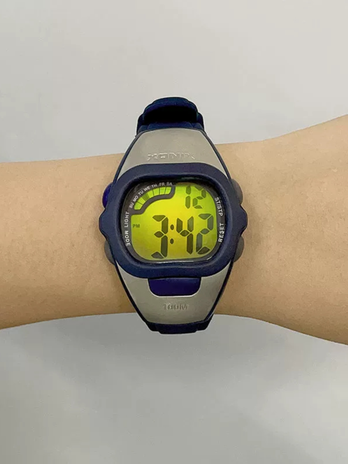 XONIX 전자 시계 남성용 중학생 방수 100M 발광 - Outdoor Sport Watch 리뷰 및 가격